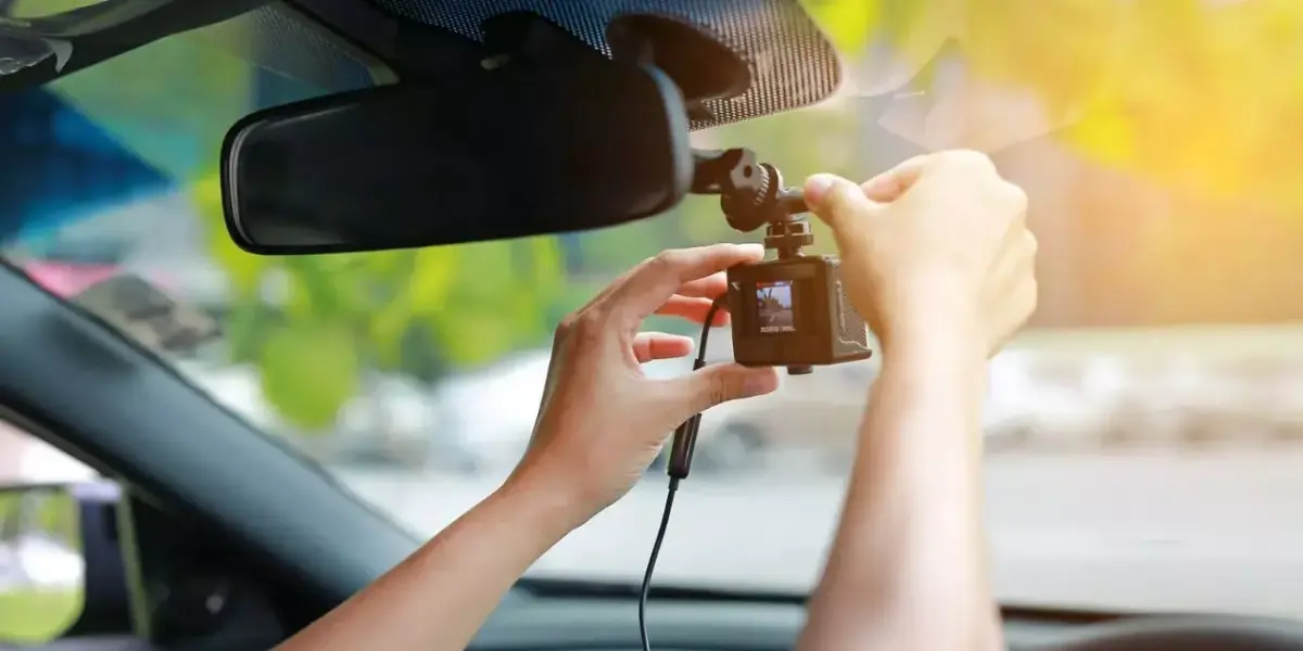 do rental cars have cameras